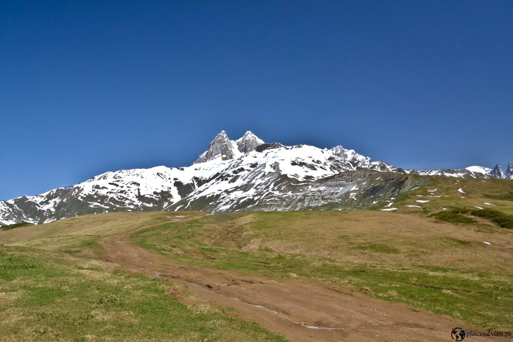 Jeziora Koruldi – trekking z Mestii z widokiem na Uszbę