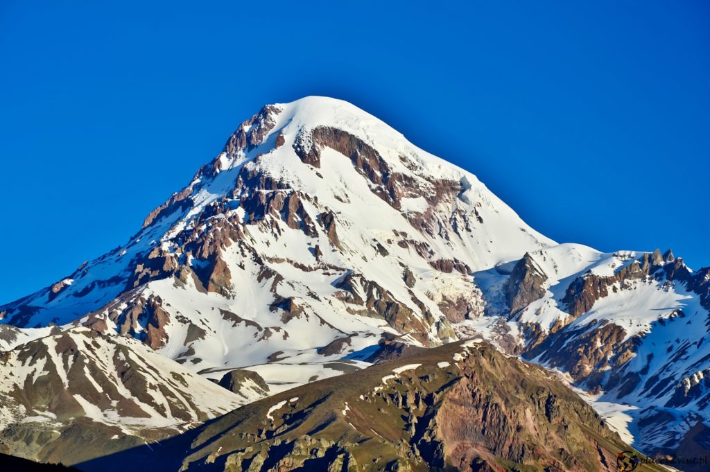 Stepancminda u stóp góry Kazbek